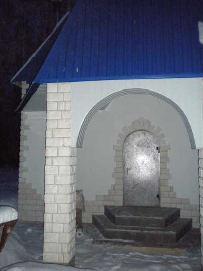 Дверь часовни